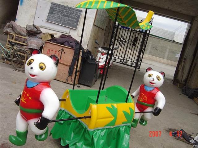 熊猫抬轿